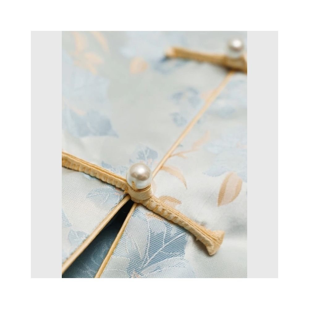 New Chinese style women s glacier blue slanted collar plate buckle printed cheongsam with exquisite summer temperament niche Chinese style dress image 5