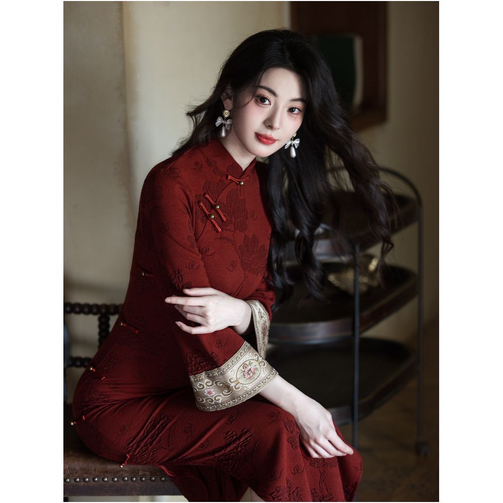 HARSIDE stunning new Chinese retro high end red long sleeved cheongsam improved dress with elegant and noble temperament image 4