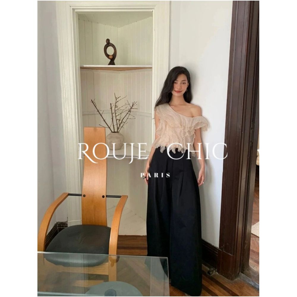Rouje Chic French style off shoulder ruffled blouse for women a gentle and sophisticated short top perfect for summer image 4