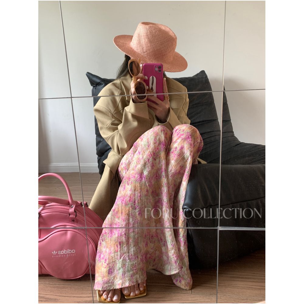 The HangYi Summer New Floral Print Lace up Flared Pants Women s Textured Pleated High Waisted Wide Leg Trousers image 2