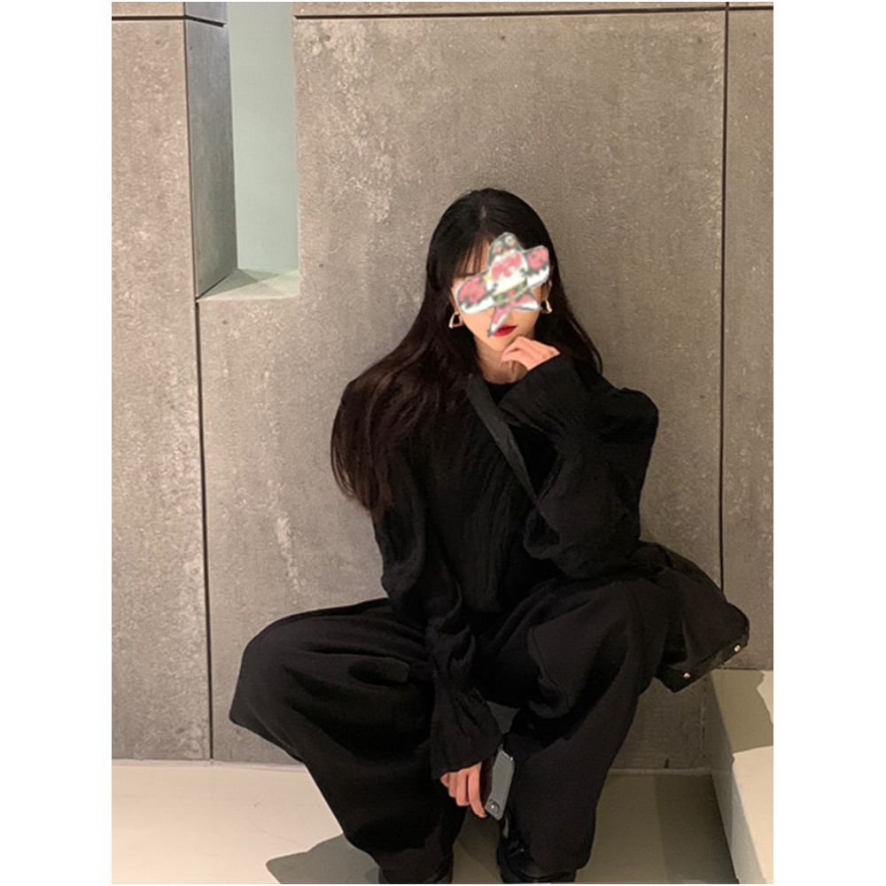 Fleece lined thickened black pleated puff sleeve base layer shirt for women autumn and winter petite loose fit elegant and slimming image 2