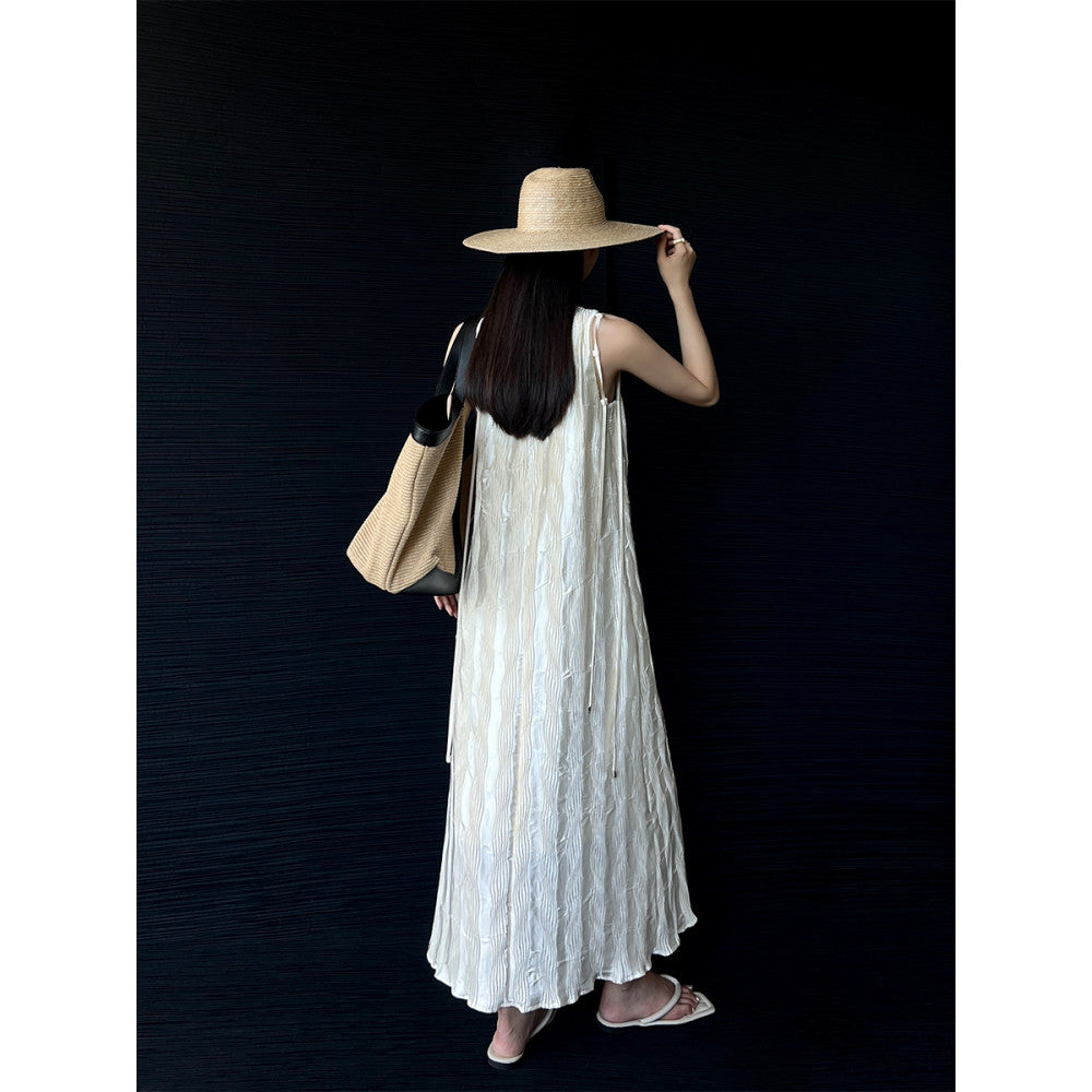PAPERLLL Xinjian Mandu Weekend Style Wrinkled Sleeveless Dress Loose and Skinny A line Long Dress for Women image 3