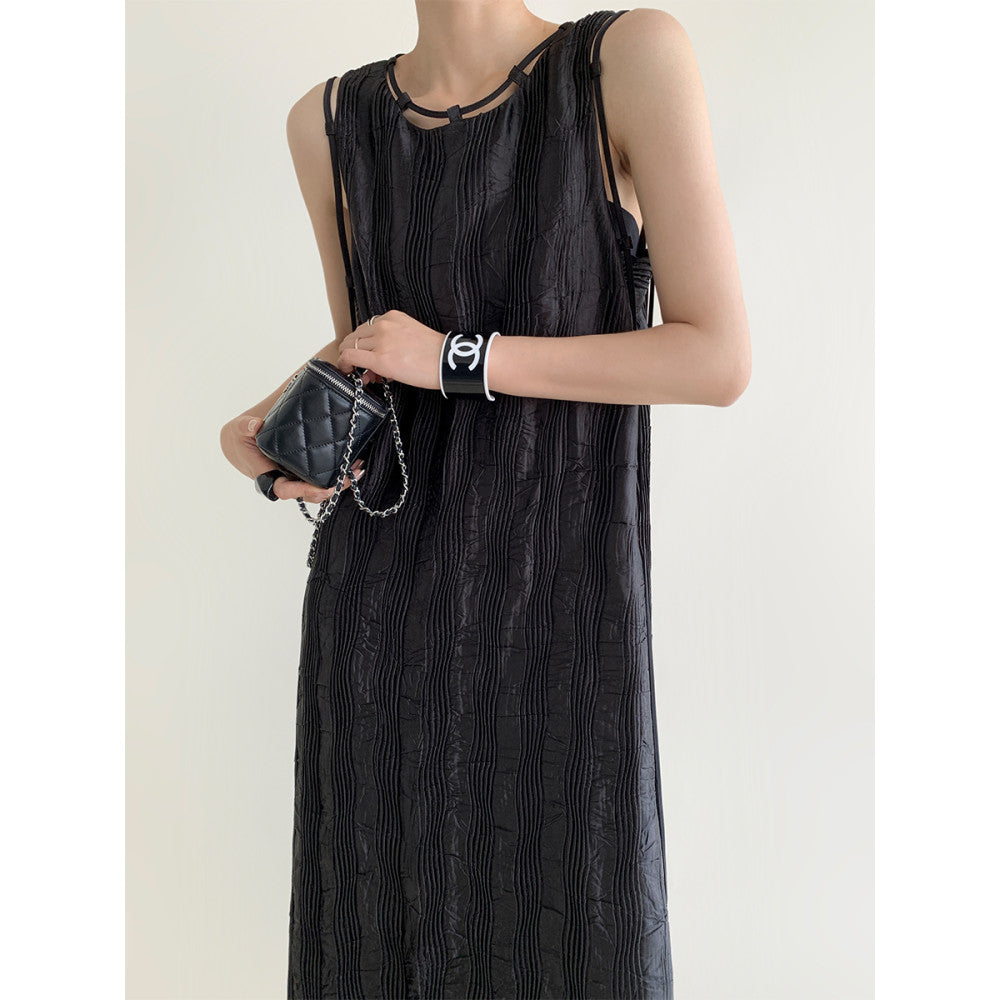 PAPERLLL Xinjian Mandu Weekend Style Wrinkled Sleeveless Dress Loose and Skinny A line Long Dress for Women image 4