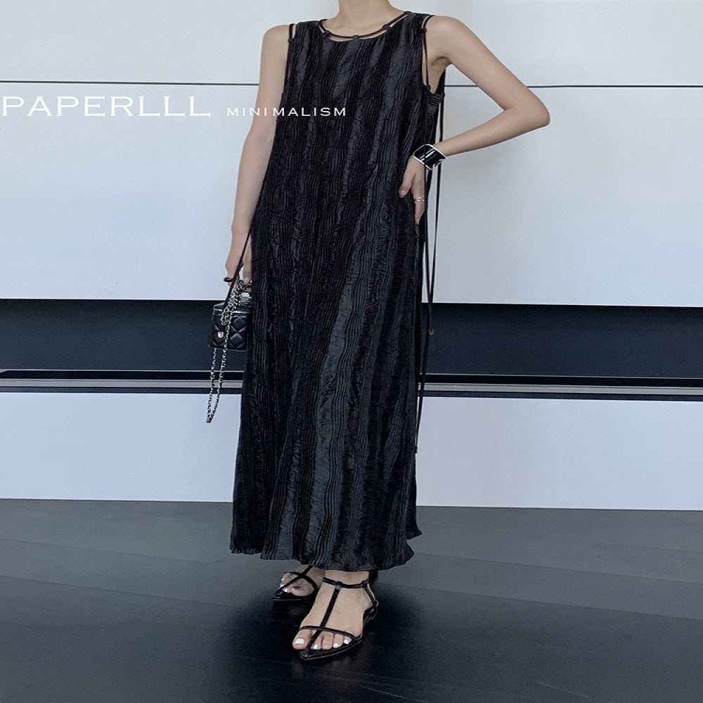 PAPERLLL Xinjian Mandu Weekend Style Wrinkled Sleeveless Dress Loose and Skinny A line Long Dress for Women image 14