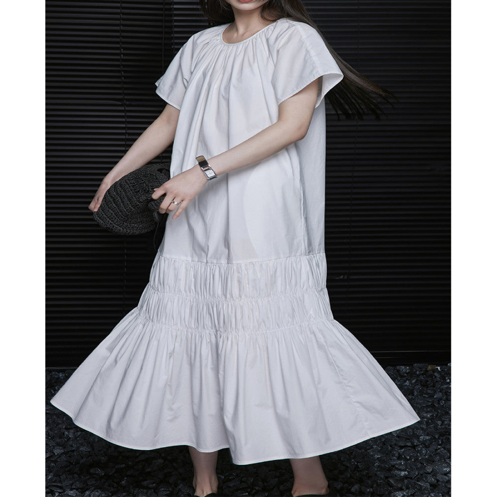 Moment white dress for female summer 2024 new high end exquisite super good looking temperament niche design feeling slimming image 0