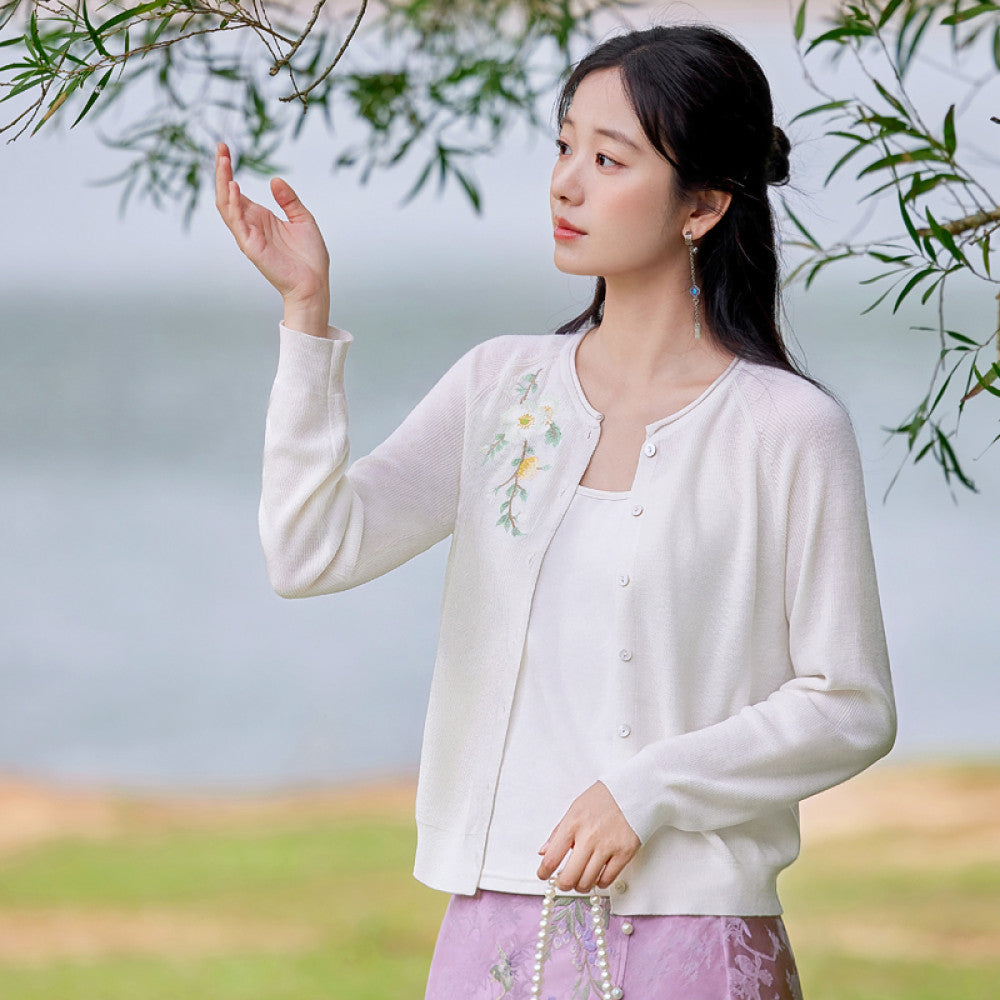 Flower making wild flower slanted white original Chinese style embroidered sweater women s new casual knitted cardigan top spring image 26