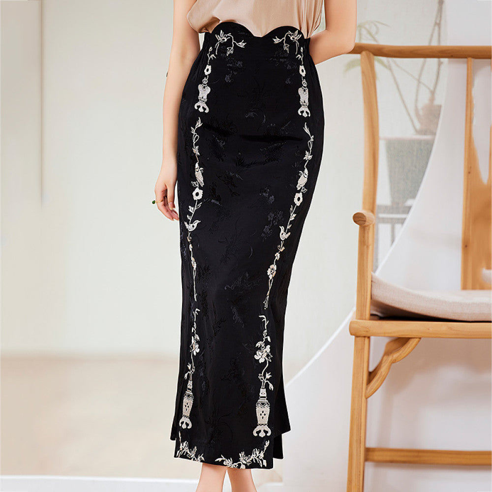 Skirt 2024 new retro Chinese style women s mid length high end high waist slim fishtail temperament hip skirt image 10