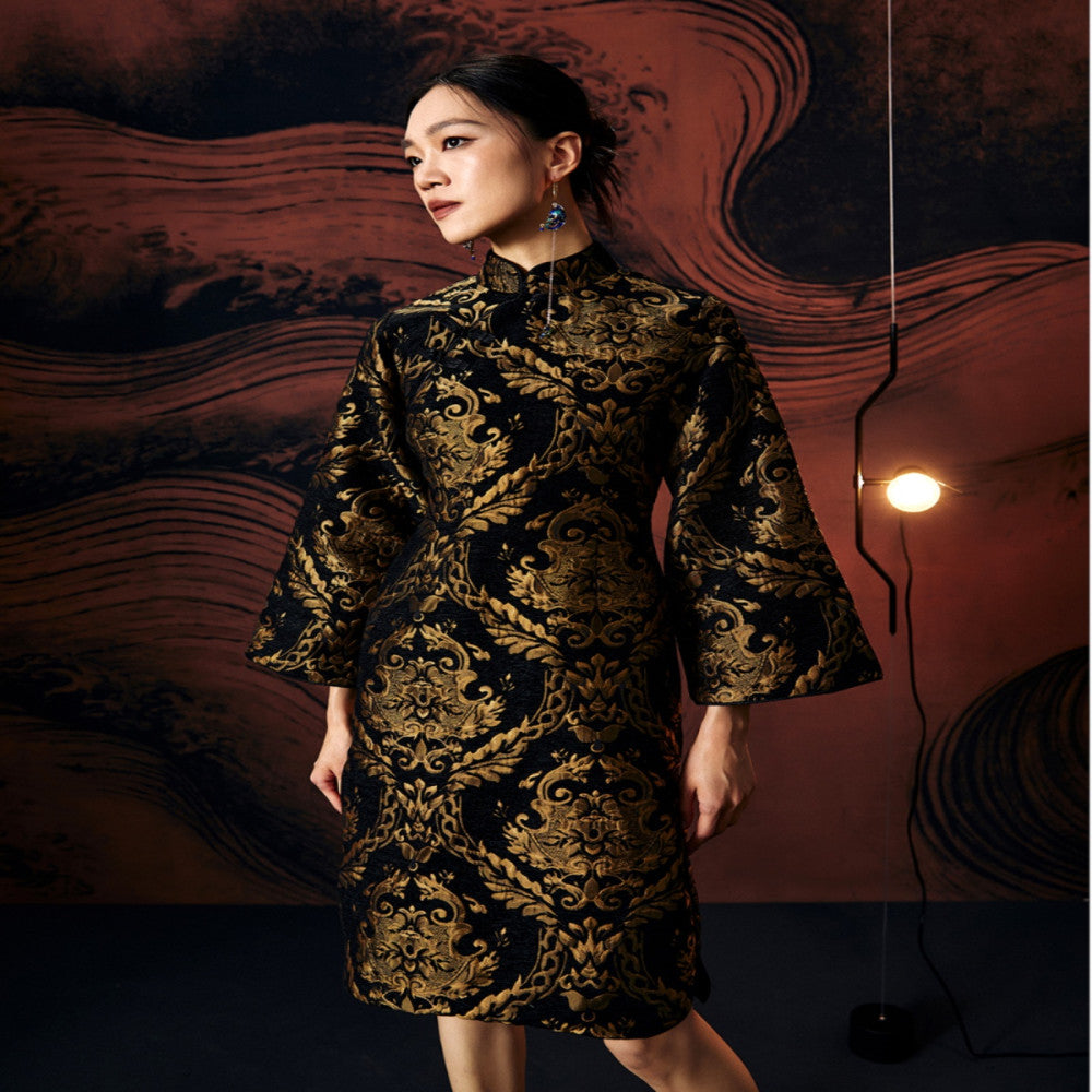 Original retro improved national trend color piping daily oblique lapel inverted large sleeves loose black gold jacquard cheongsam image 1