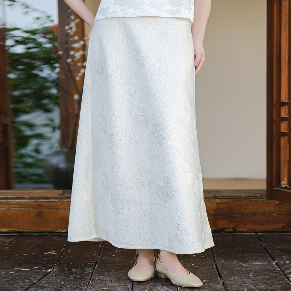Mountain colored jacquard skirt original design versatile slim anti wrinkle high end elegant temperament commuting white skirt image 1