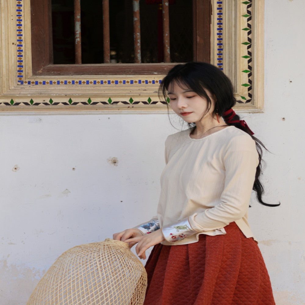 In the mountains there are Guizhi Wanfu er New Year s greetings National Wind and Snow Neil Cotton Jacket Gold Red Half Skirt image 25