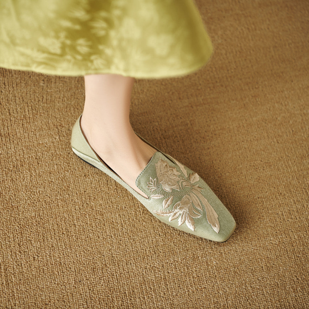 New Chinese embroidery shallow mouth flat sole single shoe for women with soft sole comfortable Chinese style paired with qipao design niche temperament socialite image 54