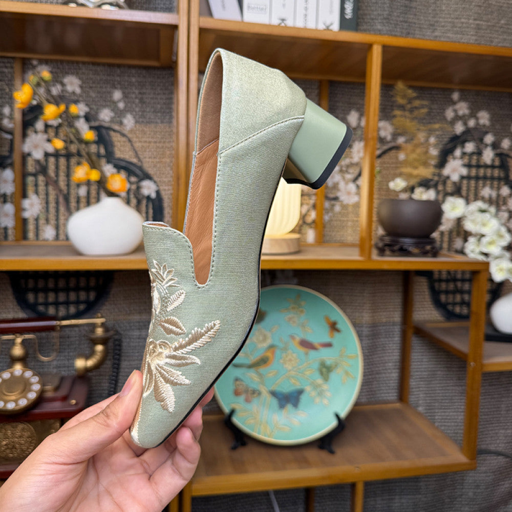 ASAYA-3803: Embroidered Floral Flats – Effortless Charm for Every Step 🌸✨