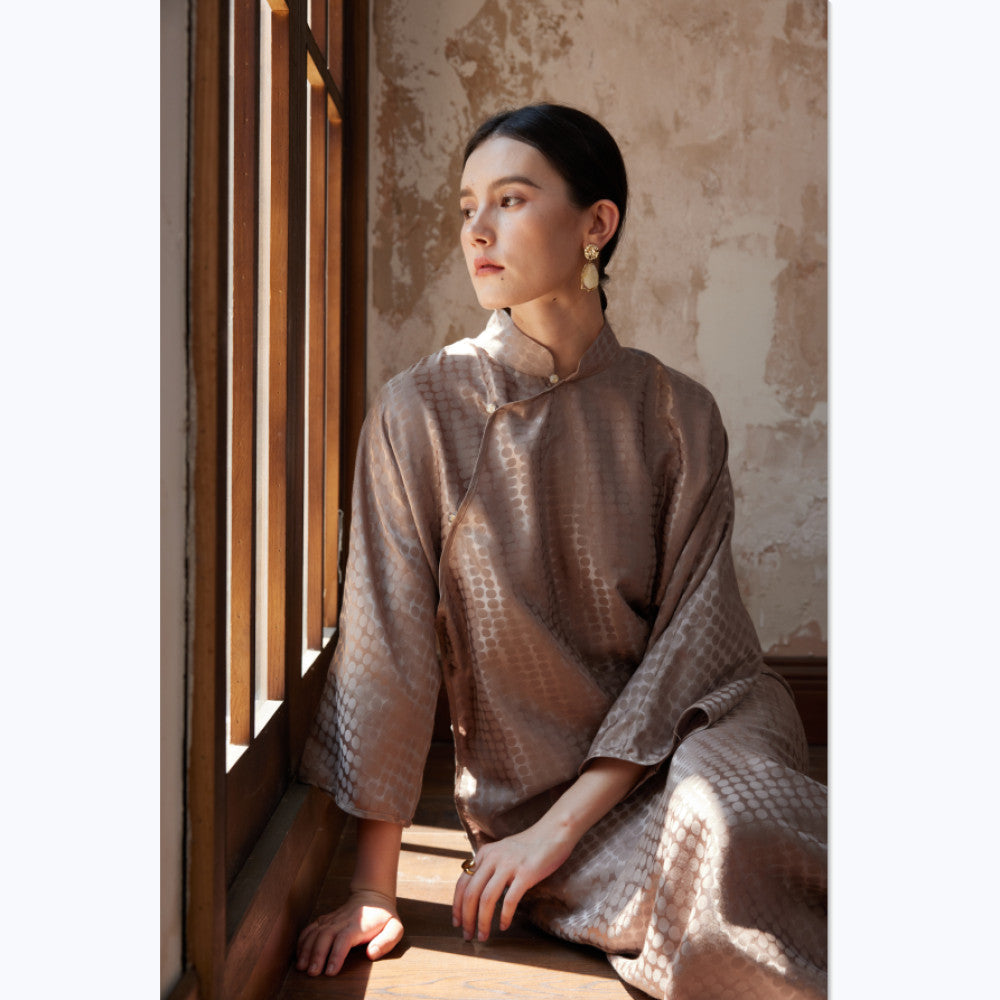 TAORAN women s clothing Republic of China style daily improvement cheongsam with slanted collar jade beads buttoned down sleeves long sleeved shirt artistic Zen tea suit image 3