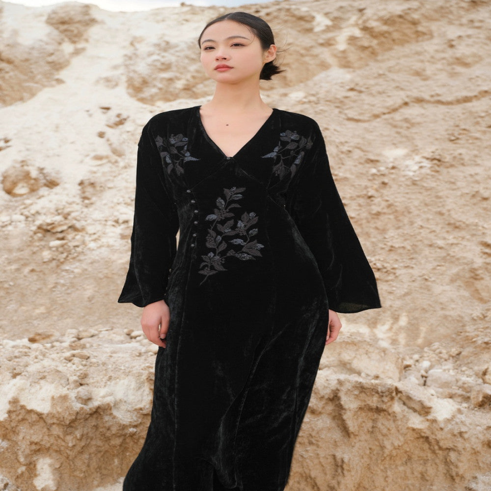 Designer hand painted osmanthus embroidery and sequins New Chinese style velvet dress image 4
