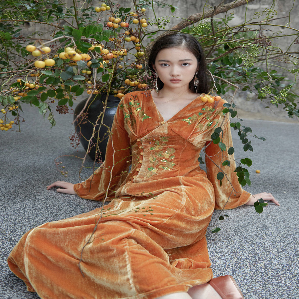 Designer hand painted osmanthus embroidery and sequins New Chinese style velvet dress image 7