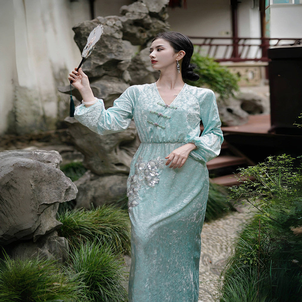 Chengyu Gaoding Shuyu New Chinese Heavy Industry Thorn Jade Green Heavy Industry Gold Velvet Pressed Flower Plate Button Dress image 19