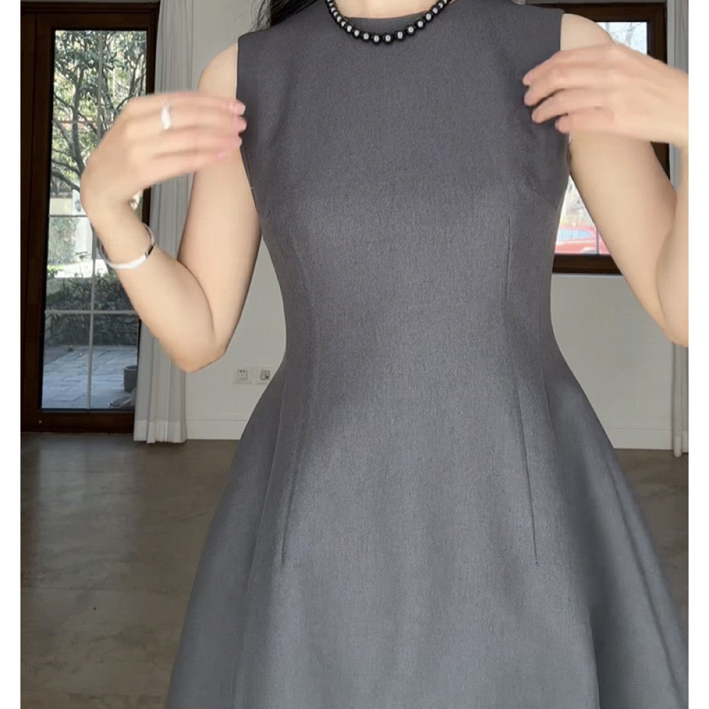 Guo Jiunian s temperament is that of a socialite with sleeveless waist and slimming vest She is wearing a princess dress and a summer new suit dress image 134