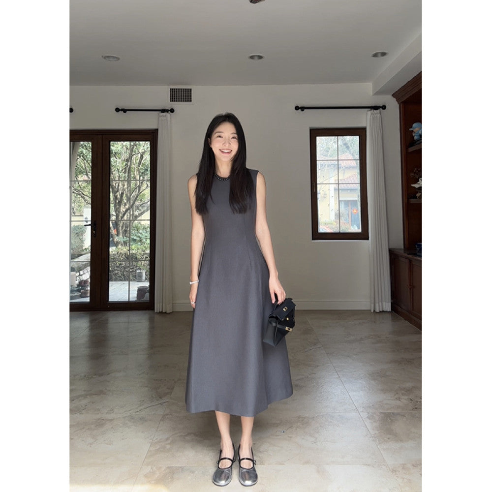 Guo Jiunian s temperament is that of a socialite with sleeveless waist and slimming vest She is wearing a princess dress and a summer new suit dress image 162
