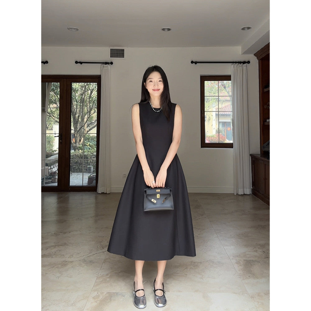 Guo Jiunian s temperament is that of a socialite with sleeveless waist and slimming vest She is wearing a princess dress and a summer new suit dress image 85