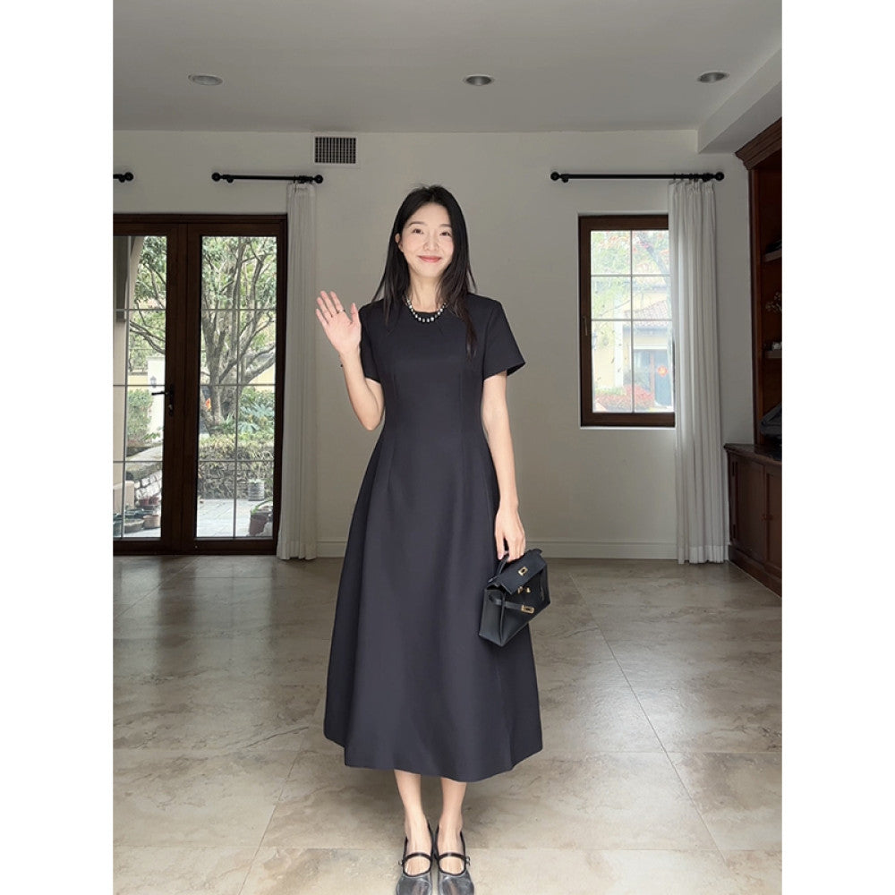 Guo Jiunian s temperament is that of a socialite with sleeveless waist and slimming vest She is wearing a princess dress and a summer new suit dress image 125