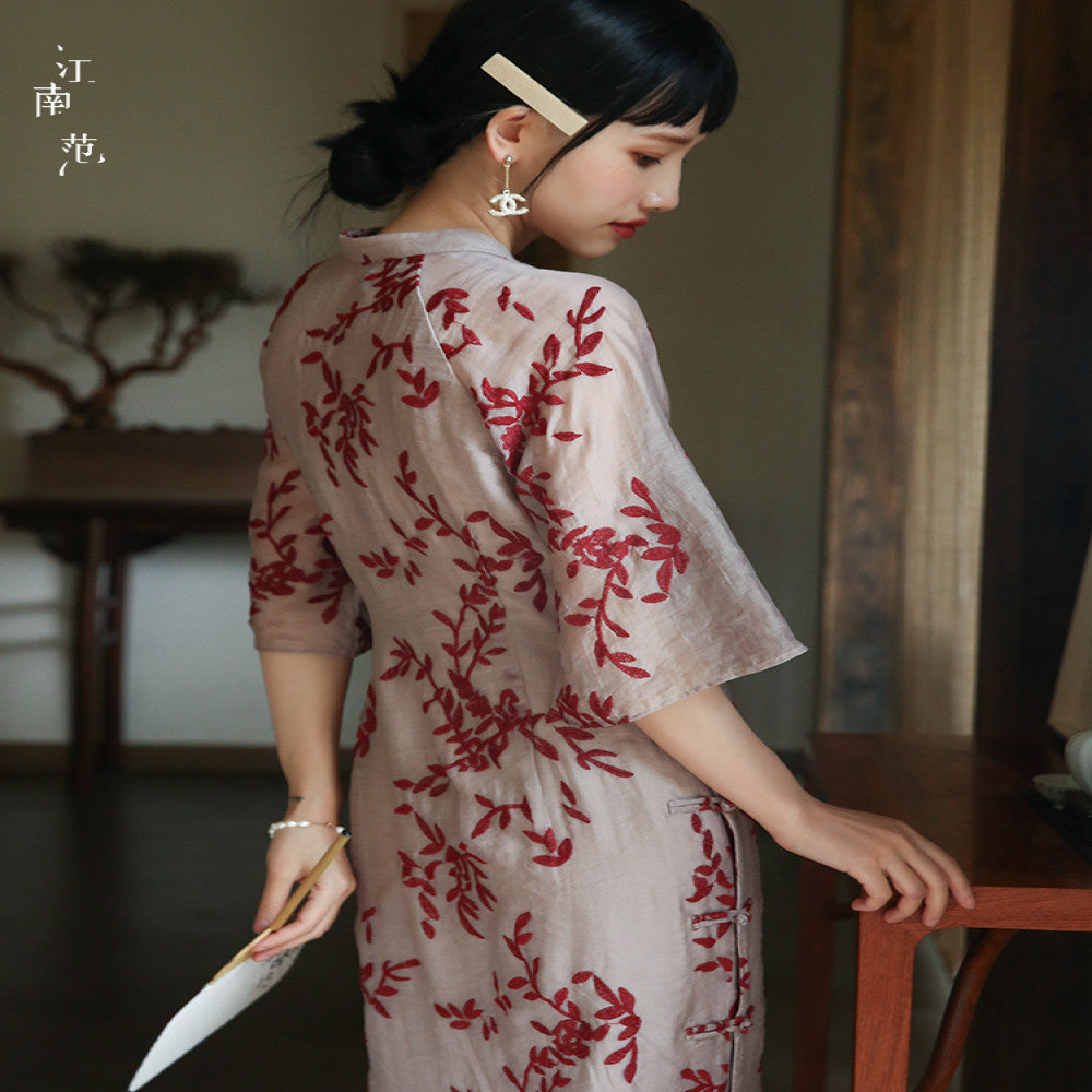 Jiangnan style low collar college entrance examination cheongsam summer improved version buckle retro style embroidery young style slanted collar daily use image 1