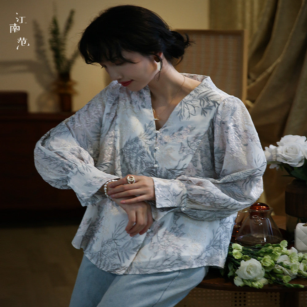 Jiangnan Fan Jiao collar embroidery improved low neck Hanfu top daily wearable commuting V neck new Chinese autumn shirt image 0