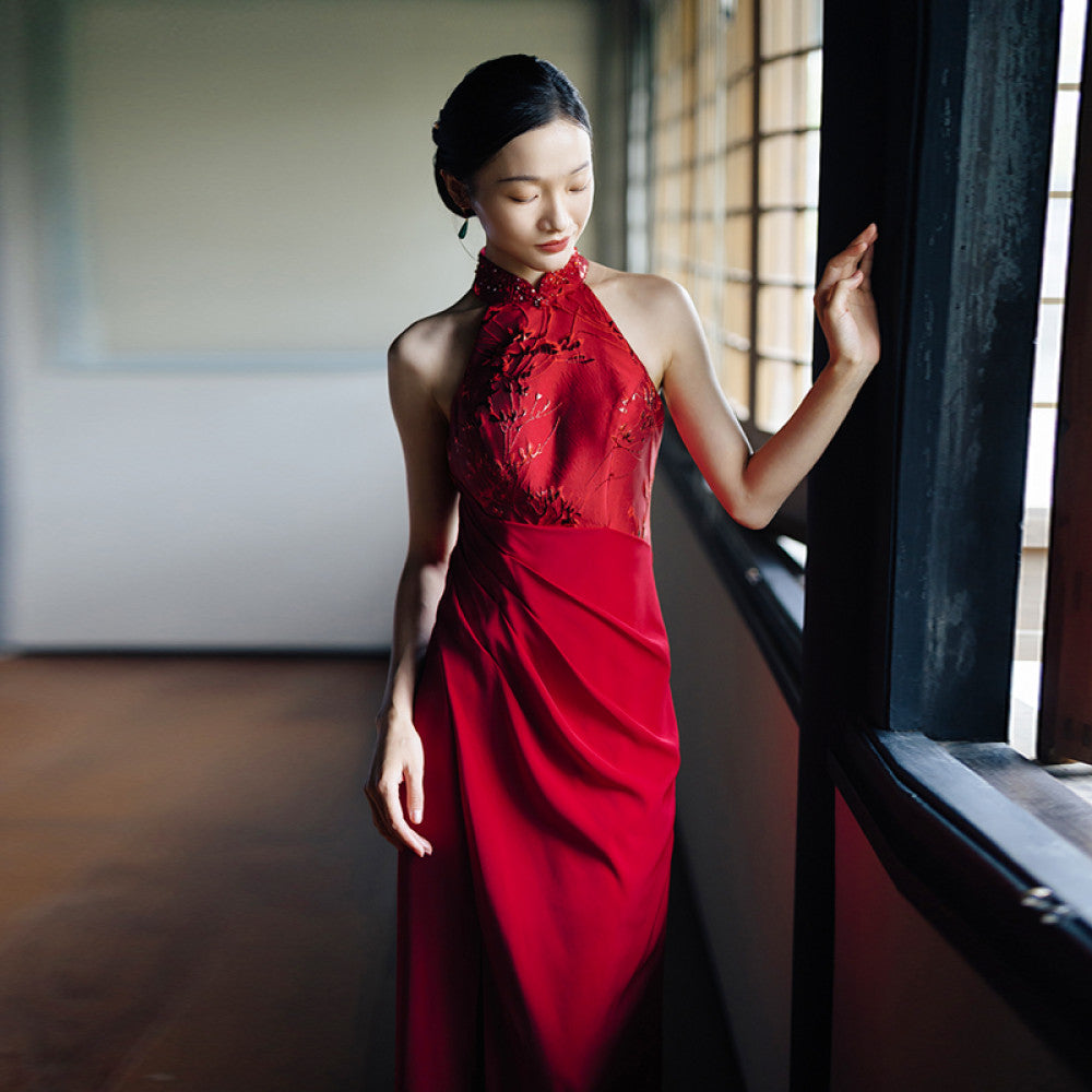 Dear Peony Flower Weaving Bride Cheongsam Hanging Neck Long Dress Improved Shoulder Cutting Engagement Dress Red Morning Robe image 7