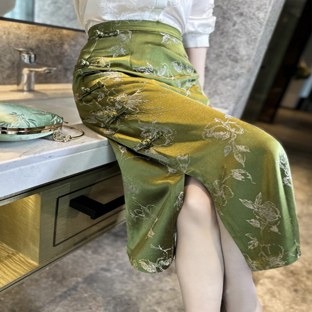 Ancient plant dyeing new Chinese style dress Chinese style half skirt for women in the spring and summer of 2025 wrapped buttocks buttoned open slit skirt image 1