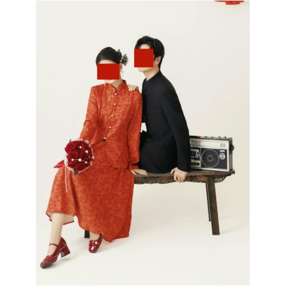 A set of high end Chinese style engagement dresses paired with a new Chinese style red dress in stock for autumn image 5