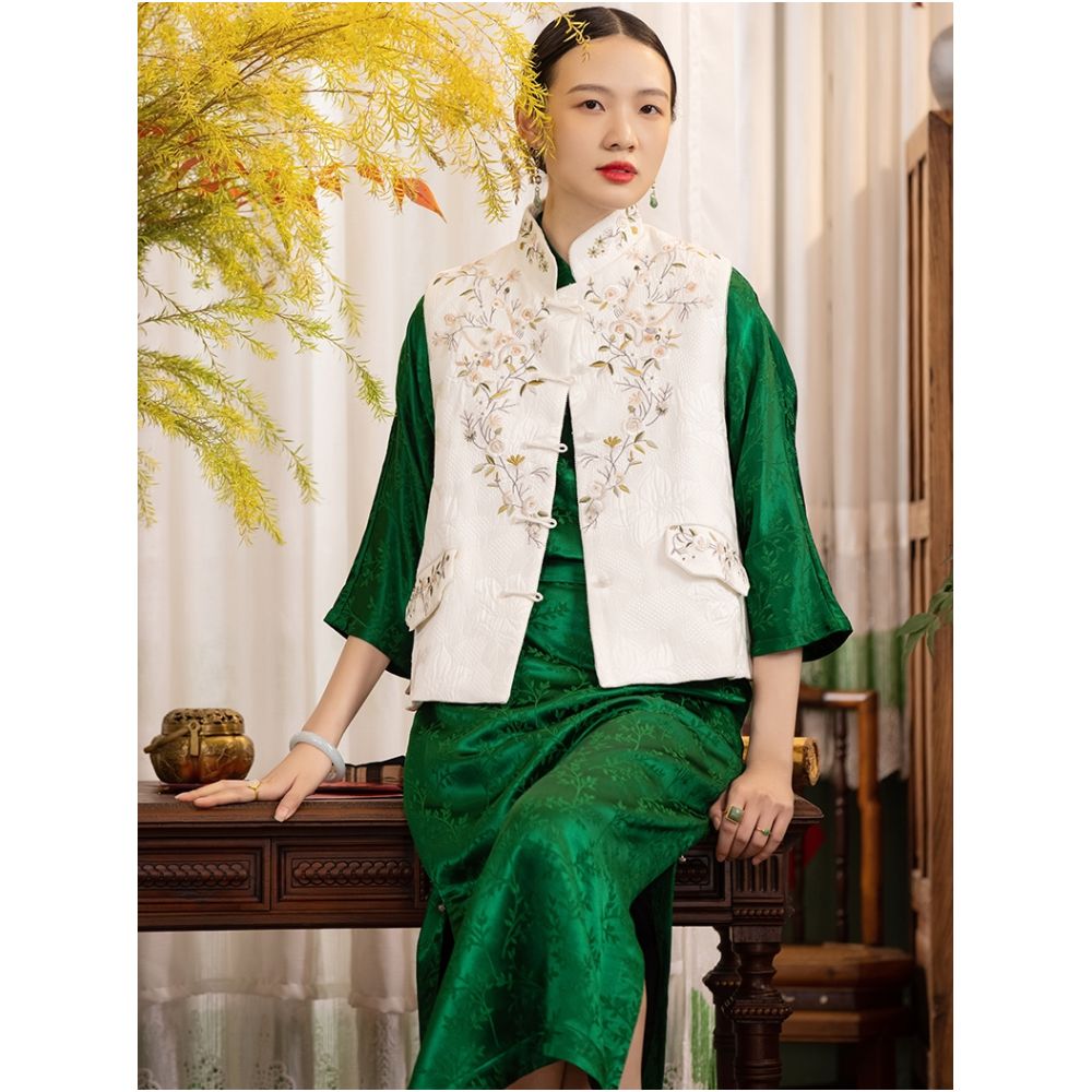 Offline blood loss price CPP926 pure handmade nail bead buckle heavy industry embroidery Western style new Chinese style spring and autumn vest image 94