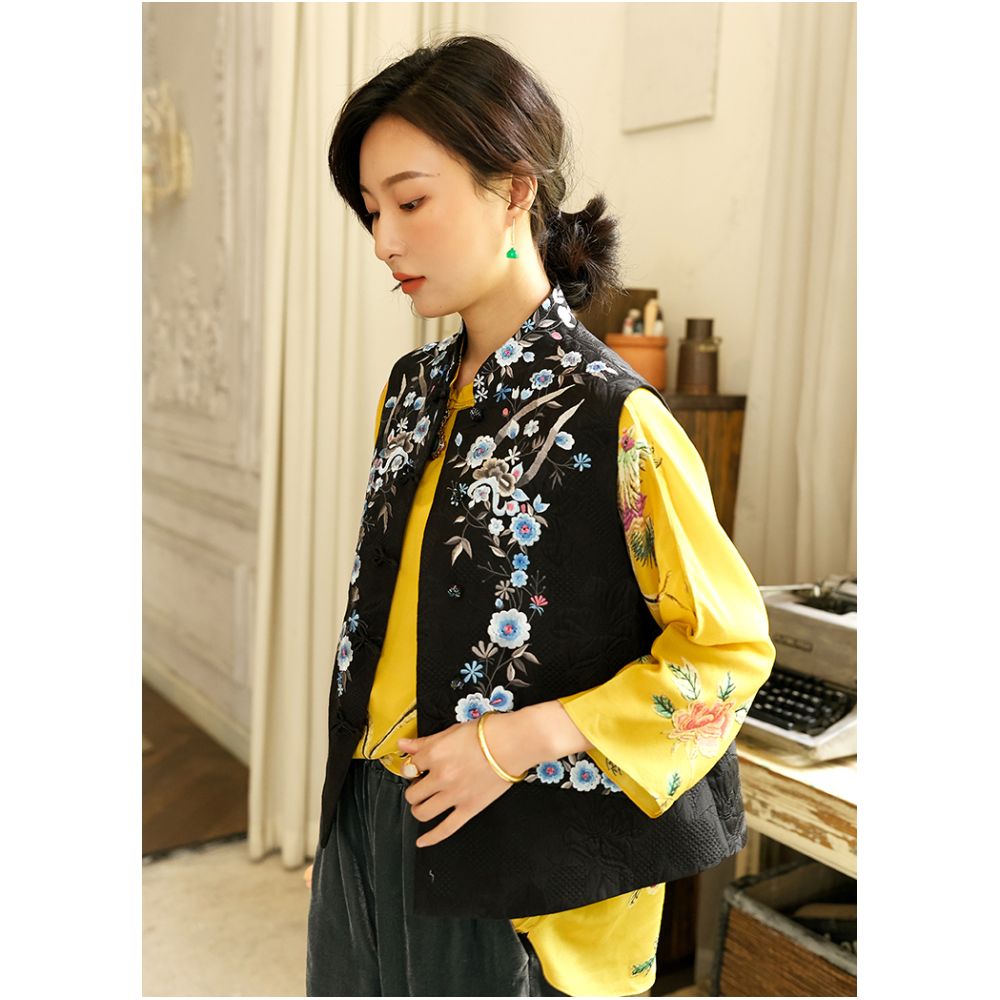 Offline blood loss price CPP926 pure handmade nail bead buckle heavy industry embroidery Western style new Chinese style spring and autumn vest image 5