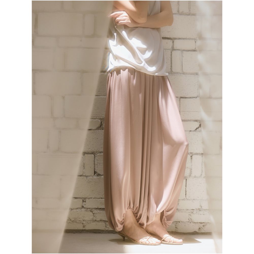 The cool feeling of flowing clouds and water in communal memory Mulberry silk with a drooping sensation loose cuffs and wrinkled lantern pants image 12