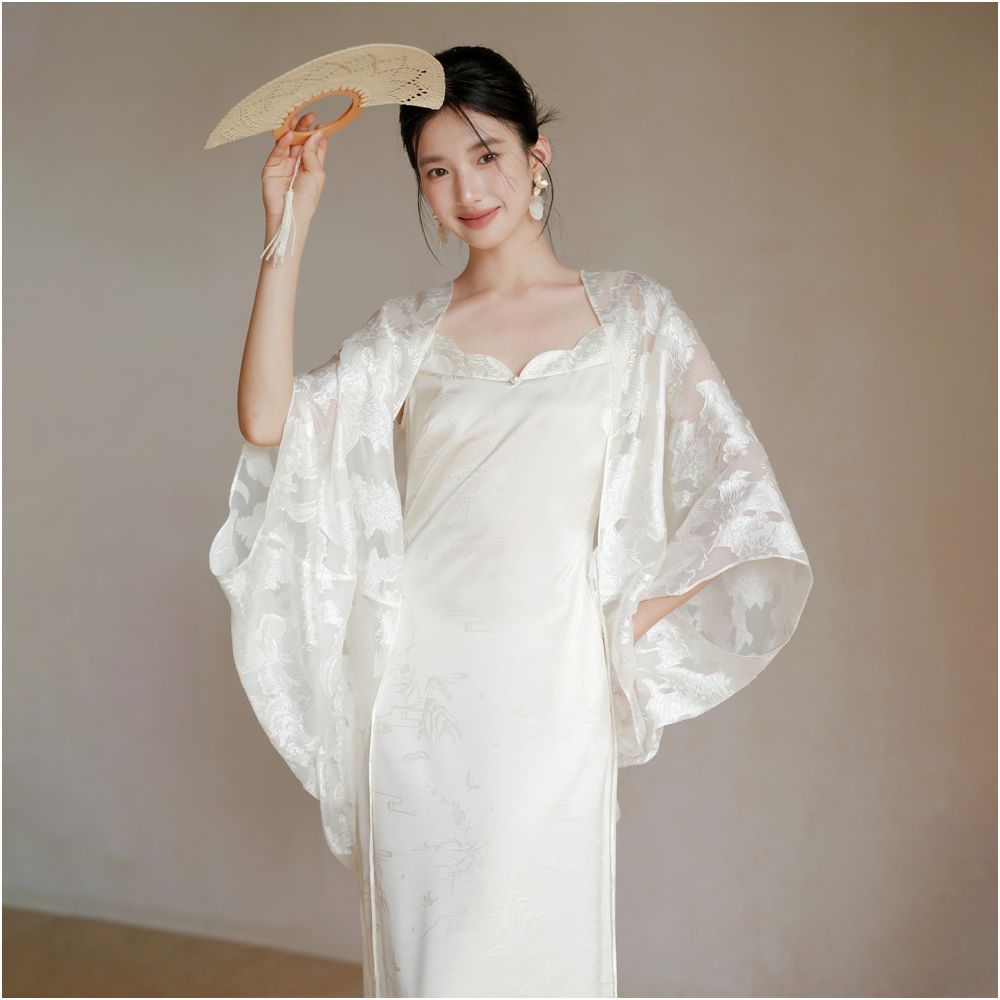 New Chinese style top with a relaxed summer and autumn vibe featuring a relaxed Chinese style high end floral cut cardigan and batwing sleeves image 9
