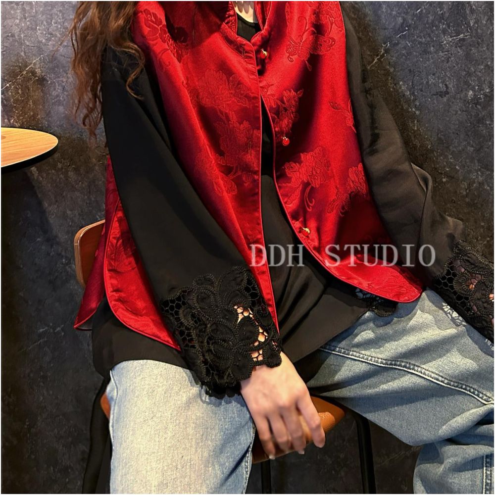 Retro red double sided Chinese standing collar vest retro jacquard New Year greeting Chinese style vest top early spring style image 0