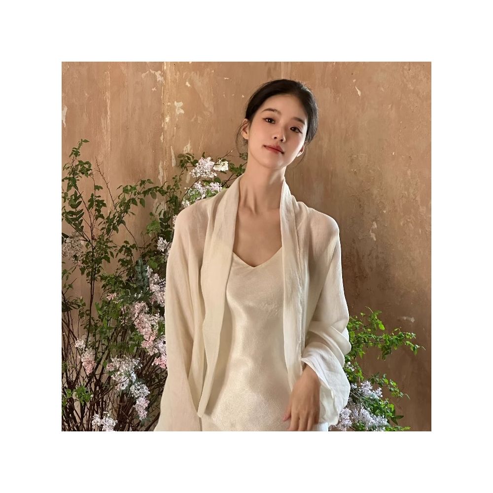 Ti Titi Zhiyi off white beaded Chinese style small cardigan sun protection jacket women s summer thin style Chinese style cheongsam outerwear image 5