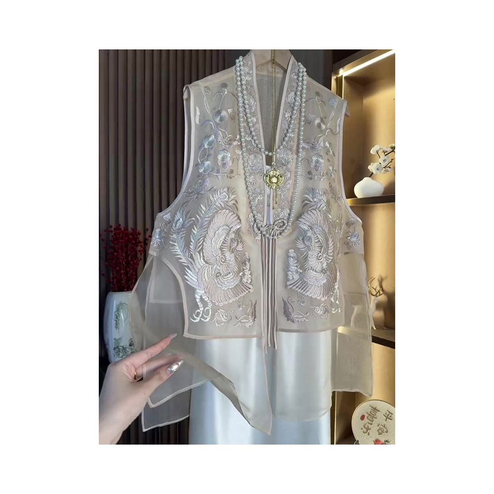 New Chinese style heavy industry embroidered vest for women s summer wear 2025 new design sense thin jacket shirt image 1