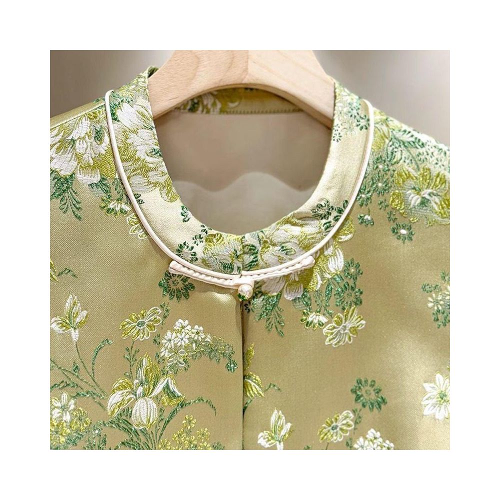 2025 Hot Selling Retro Style Jacquard Tang Style Vest with Chinese Fold Buttons New Chinese Style Top for Petite Figures image 4
