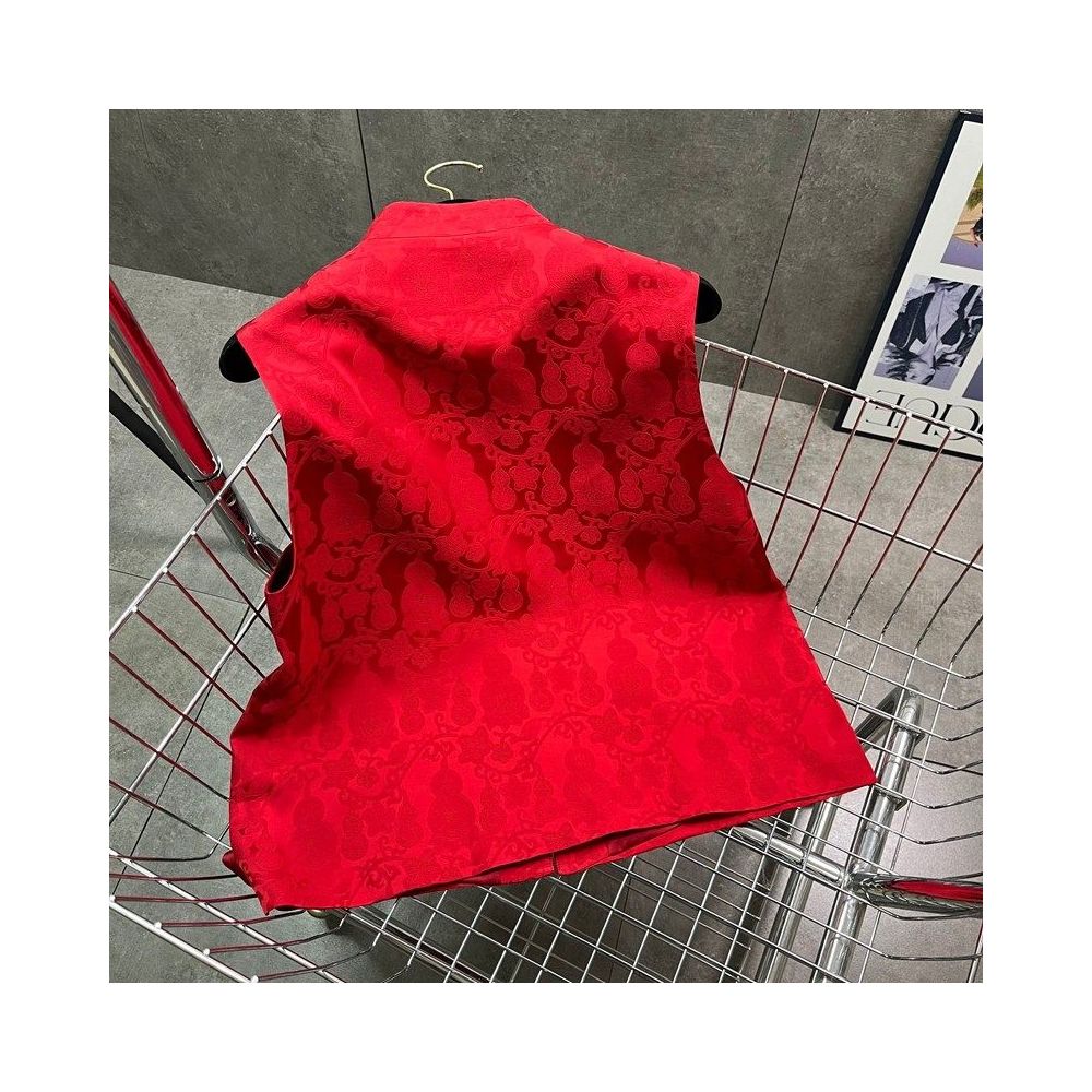 New Chinese style red buckle vest for spring 2026 standing collar jacquard color buckle niche high end sense camisole vest image 2