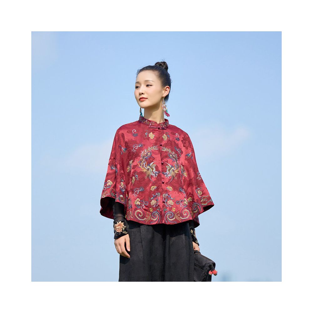 2025 Ethnic Style Autumn Winter New Cape Shawl Top for Women High End Heavy Embroidery Jacquard Satin Wedding Dress image 2