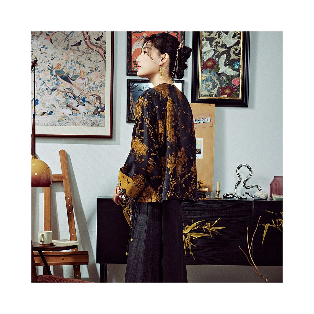 Moyu 2025 Autumn New Chinese Style Improved Satin Pipa Collar Plate Buckle Tea Robe New Chinese Tang Top image 5