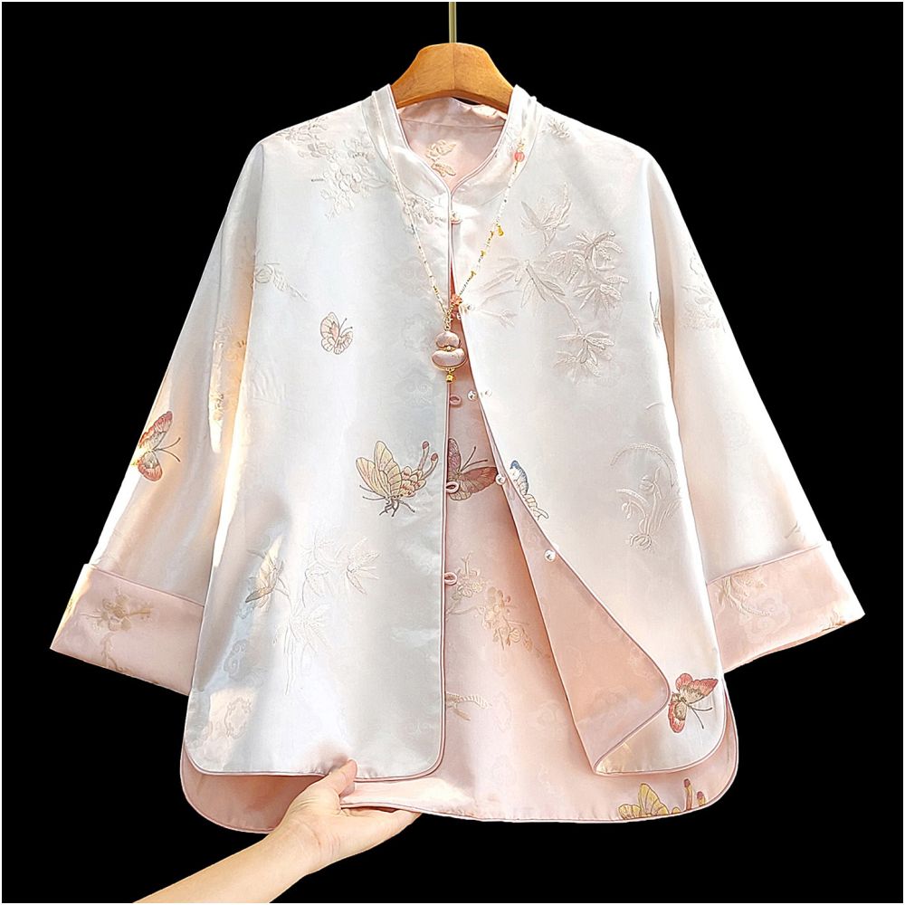 New Chinese style double sided Chinese style outerwear for women in autumn and winter new style for young and casual loose retro and Tang style top with button closure image 2