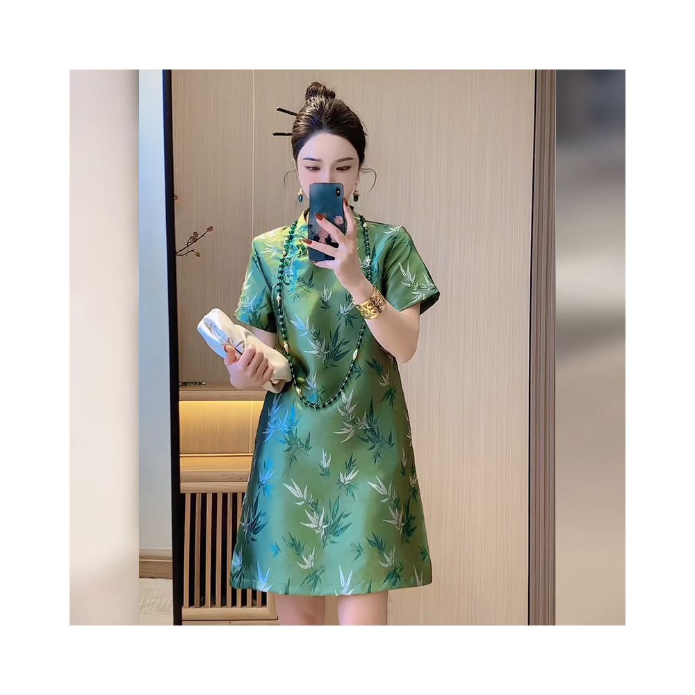 New Chinese style green improved cheongsam dress for women in summer short and high end exquisite temperament dress image 1
