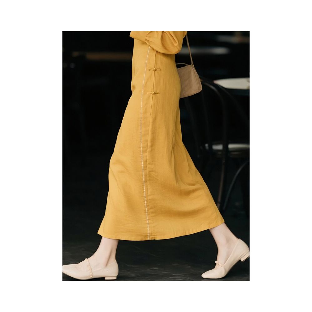 New Chinese style Chinese style unique and super beautiful temperament elegant 2025 autumn yellow long sleeved buckle waist cinched dress for women image 4