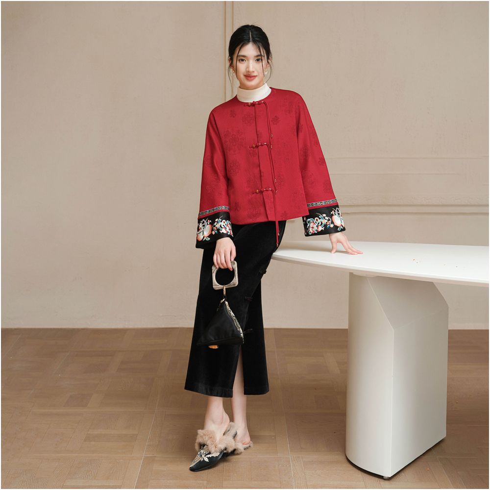 Chinese style red jacket for women in the autumn and winter of 2025 new Chinese retro jacquard style loose top image 0