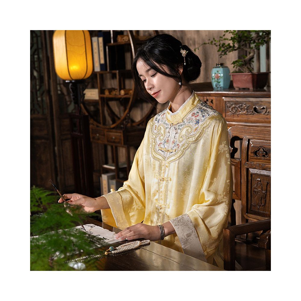 ASAYA5953 – Golden Heritage Silk Top 🌼✨