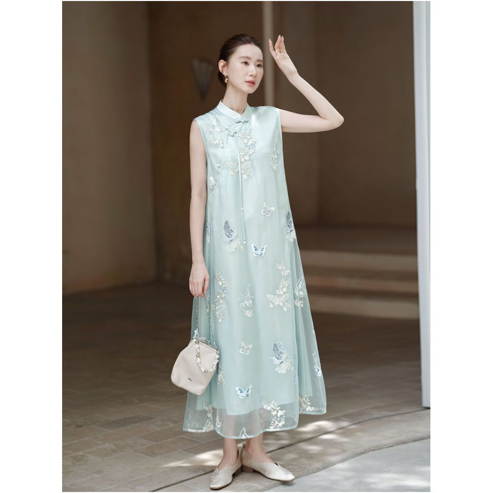 New Chinese style dress for women in the summer of 2025 loose fitting sleeveless with a Chinese style temperament Improved cheongsam with slanted placket and buckle image 0
