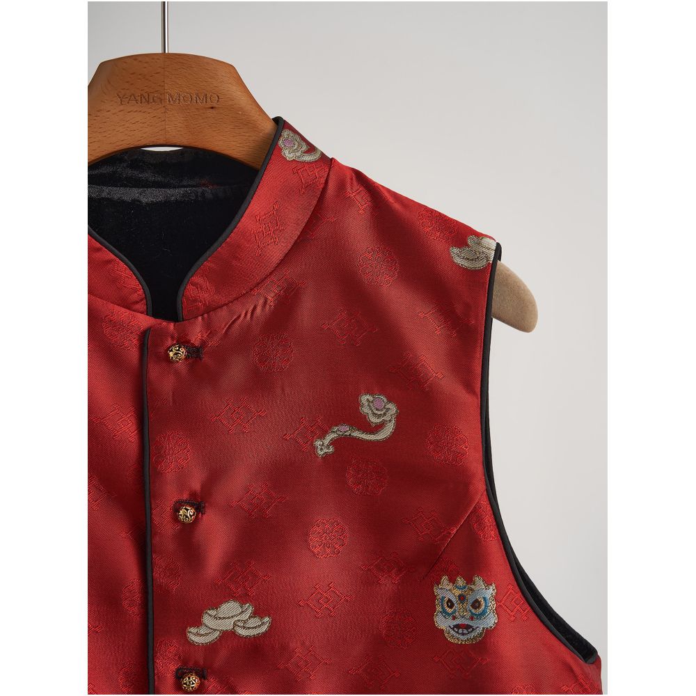 New Chinese style Chinese style Western style age reduction double sided wearing vest 2026 Year of the Horse zodiac year New Year battle robe standing collar and camisole for women image 3