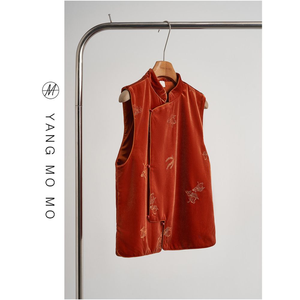 New Chinese style retro velvet embroidered cotton vest women s clothing 2026 Year of the Horse zodiac year clothes New Year s robe image 2