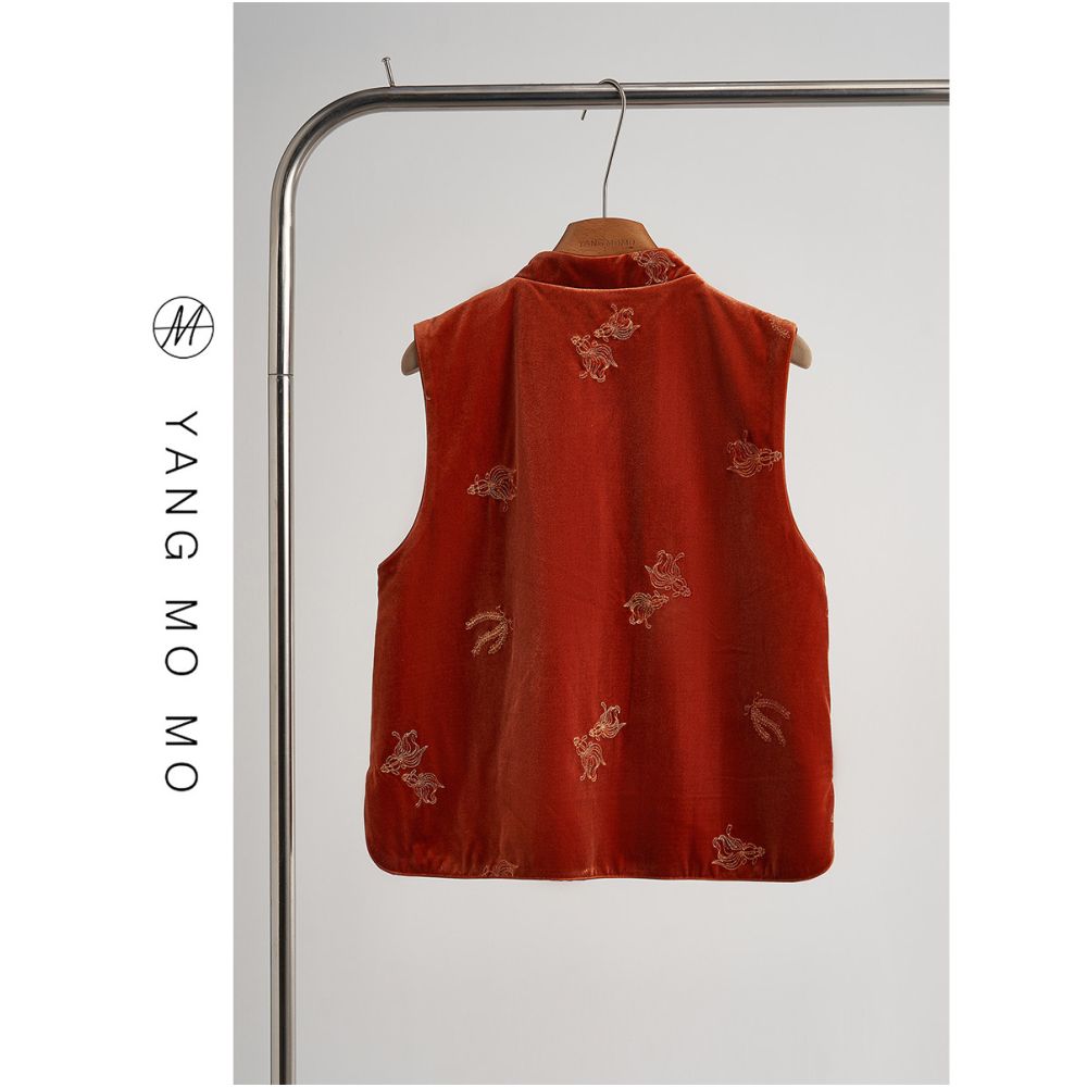 New Chinese style retro velvet embroidered cotton vest women s clothing 2026 Year of the Horse zodiac year clothes New Year s robe image 3