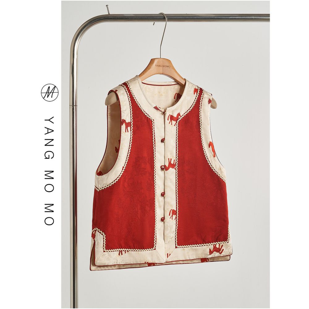 New Chinese style retro and noble round neck red pony jacquard splicing double sided wearing vest spring and autumn new women s clothing image 2